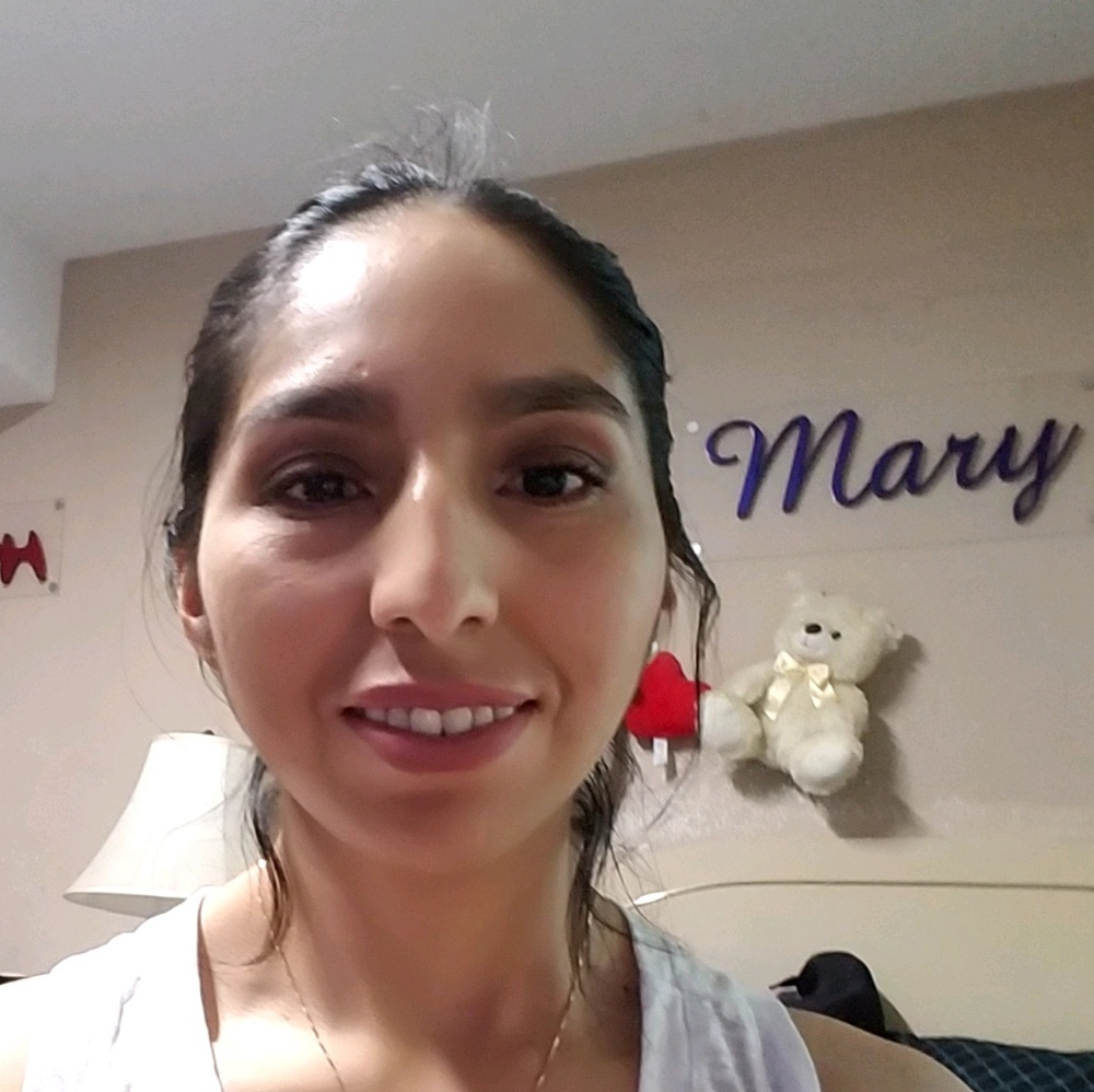 Meet your Posher, Maria